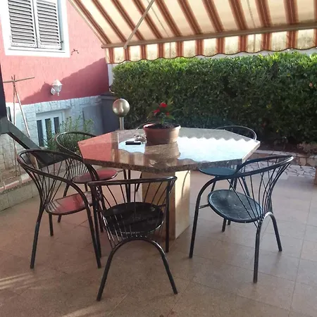 Sapienti Sat Apartment Pula Exterior photo